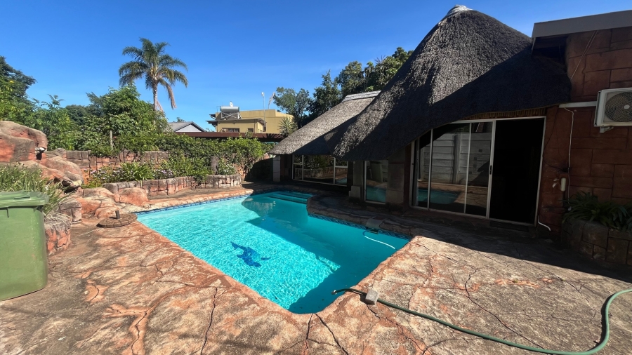3 Bedroom Property for Sale in Protea Park North West